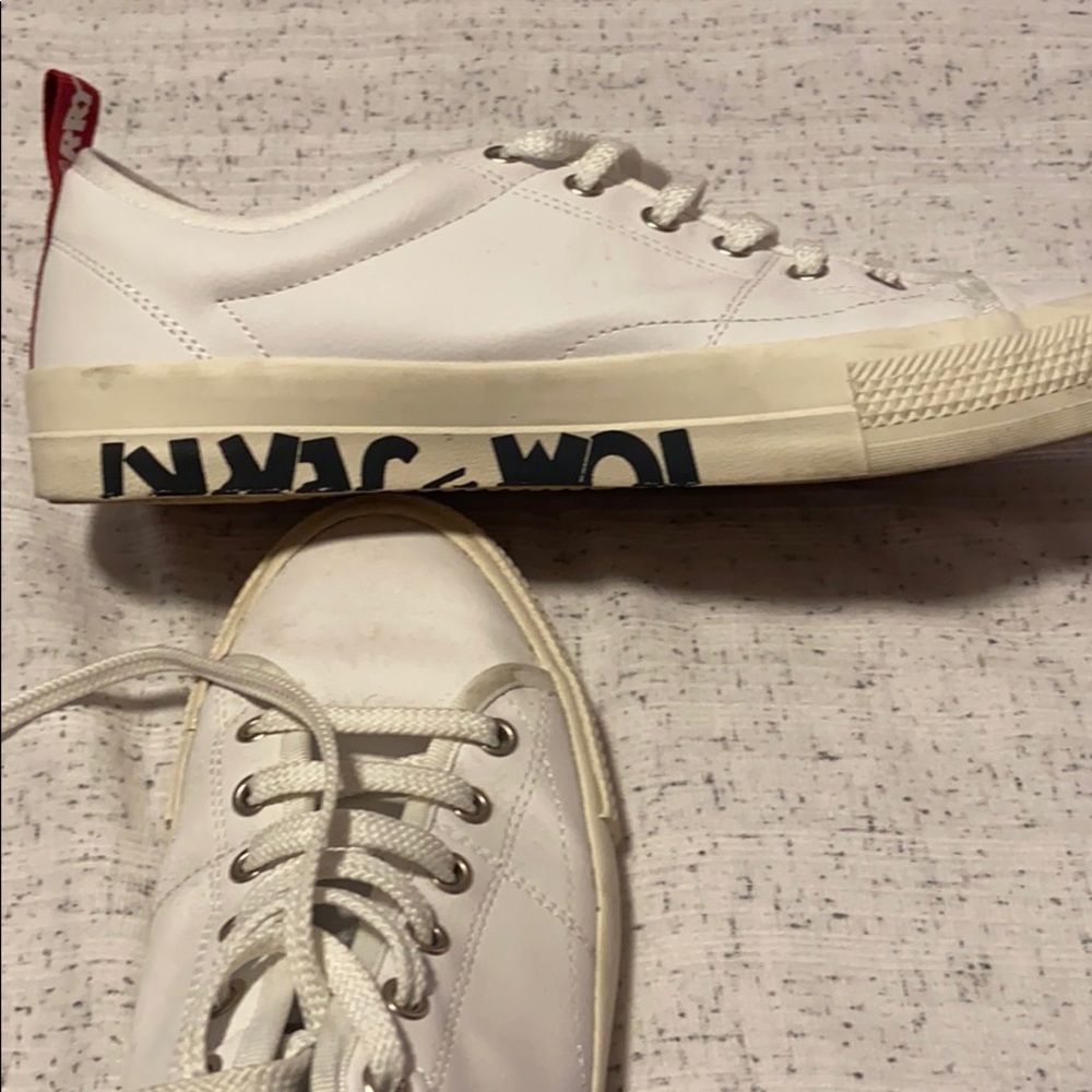 Shoes - Picture 2 of 3